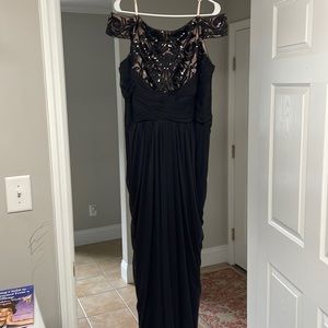 Adrianna Papell black embellished sequined cap sleeves gown. Size 18. Worn once.